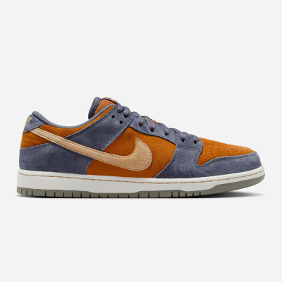 Nike SB - Dunk Low Pro - Light Carbon/Sesame-Monarch-Summit White