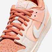 NIKE SB - DUNK LOW PRO PRM "TROCADERO GARDENS"  -  Amber Brown Guava Ice Crimson Tint Hemp