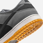 Nike SB - Dunk Low Premium Pro - Dark Smoke Grey / Black Smoke Grey