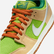 NIKE SB - DUNK LOW PRO PRM "ESCARGOT"  -  Sesame Metallic Silver Pear Fir